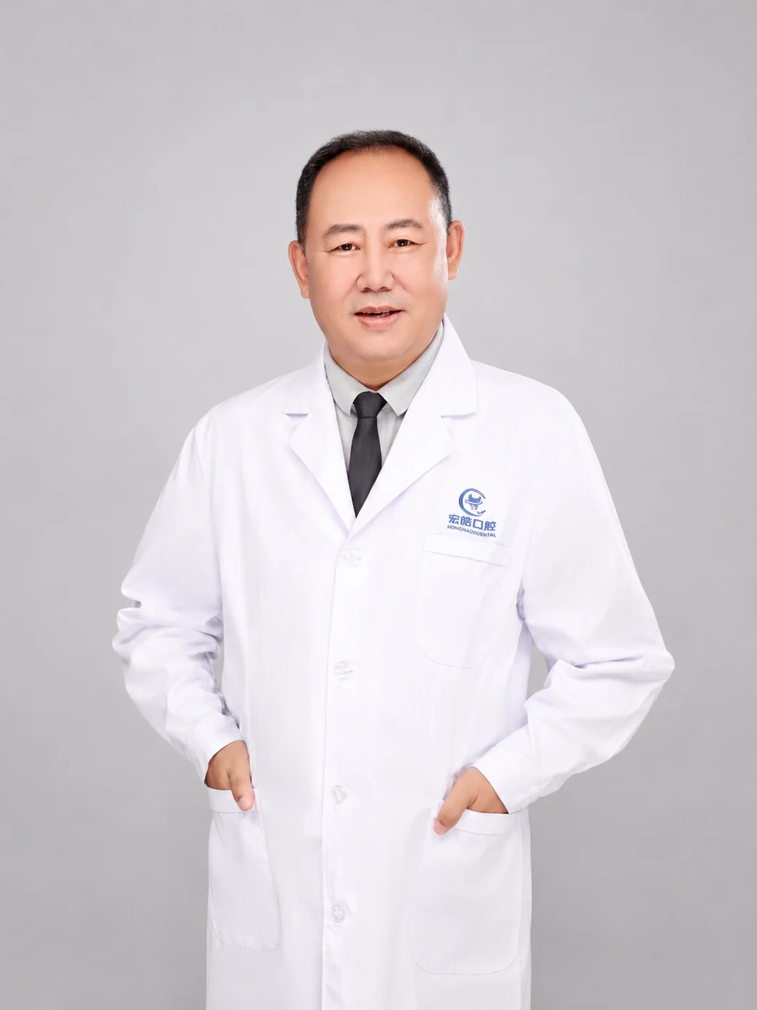 张利医生形象照